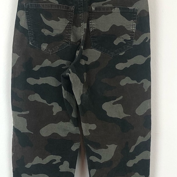 American Eagle Camouflage Camo Women's Corduroy Mom Jeans Brown Green Tan - Picture 5 of 10